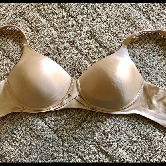 Comfort bra by Barely There in size D36 - Picture 1 of 3